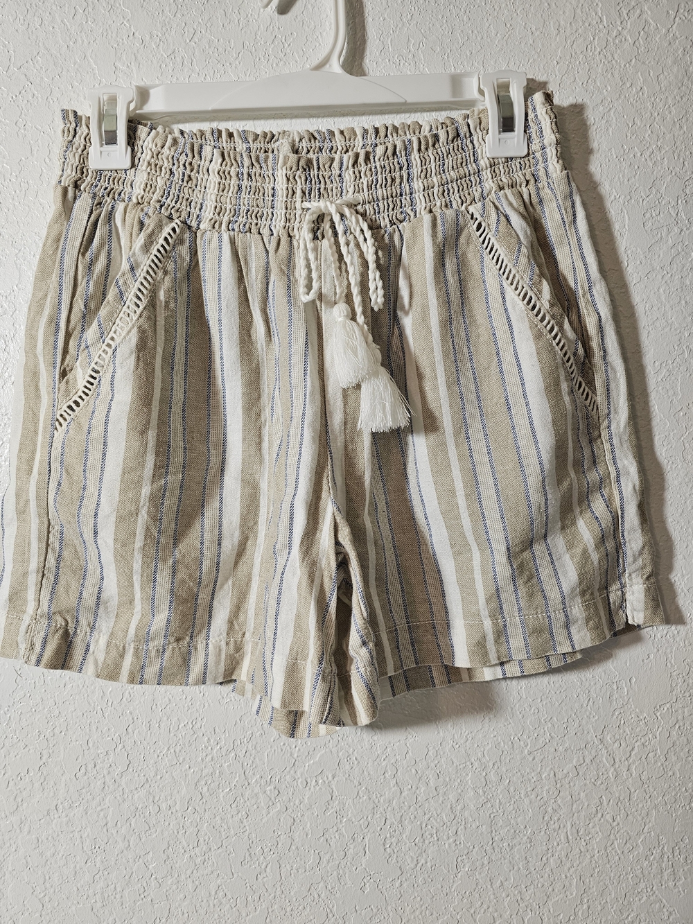 Briggs New York Beige and Blue Striped Women’s Shorts with Tassel Drawstring
